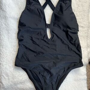 NWT Sexy Cupshe Black Crisscross One-Piece Swimsuit